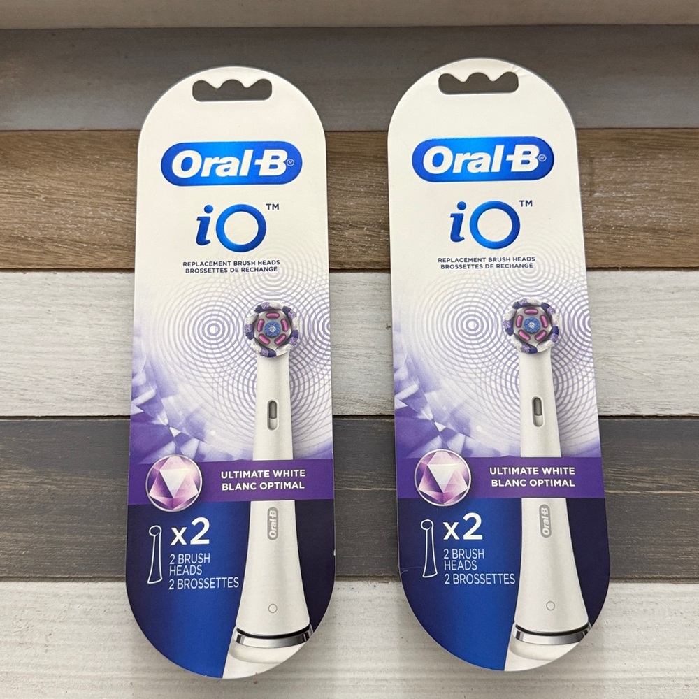 2 pack Oral-B iO Ultimate Clean Replacement Brush Heads, 2-Count, White